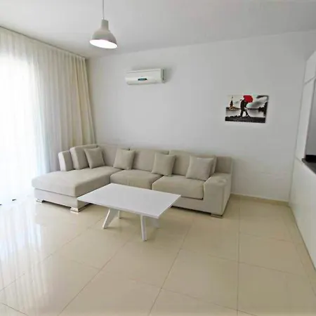 Aqua Residence *